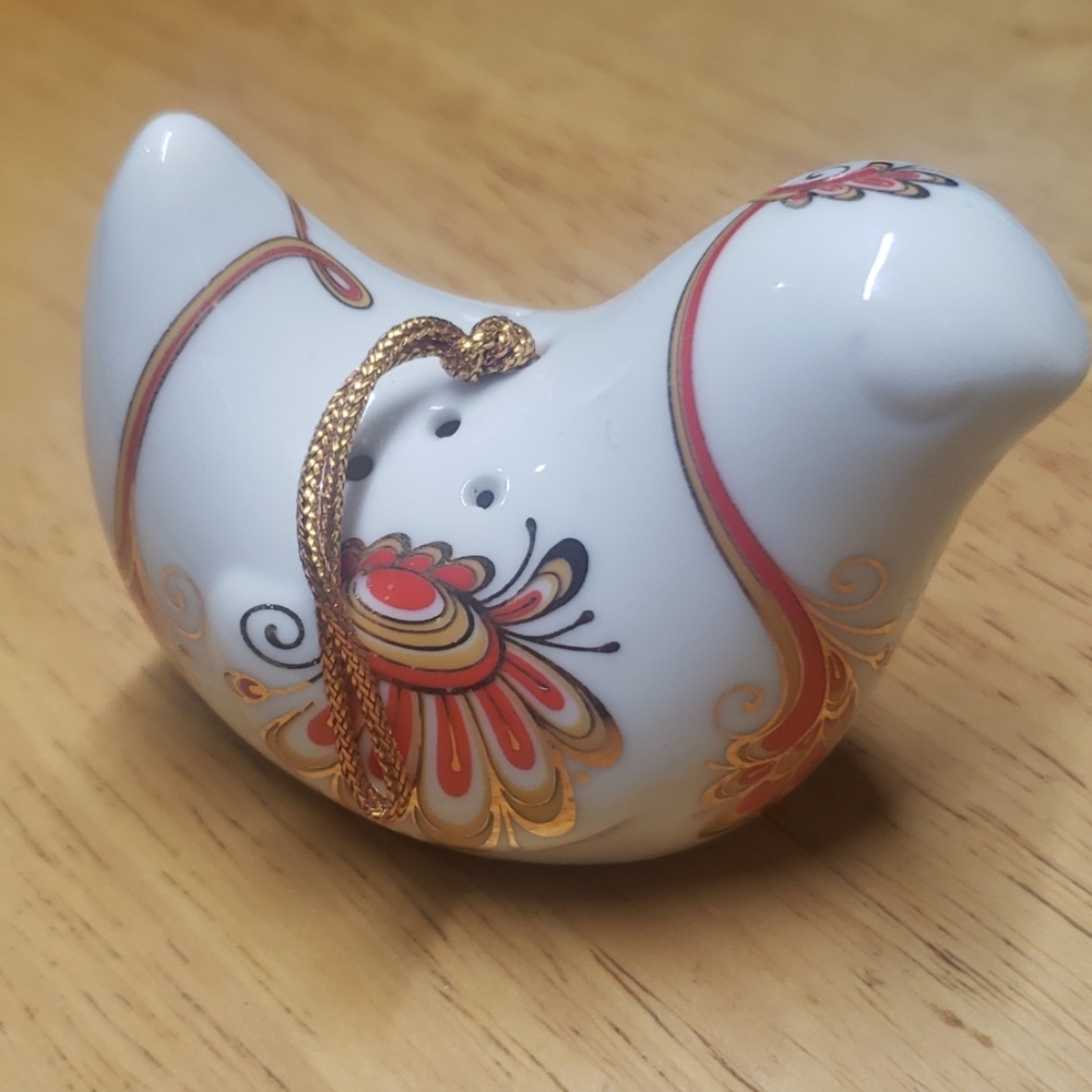 Vtg Porcelain Bird potpourri /salt/essential oil